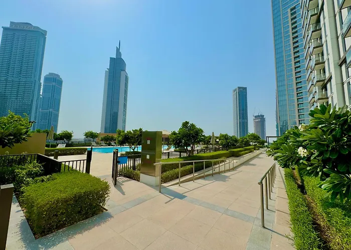 Modern 2Br Near Dubai Mall & Burj Khalif