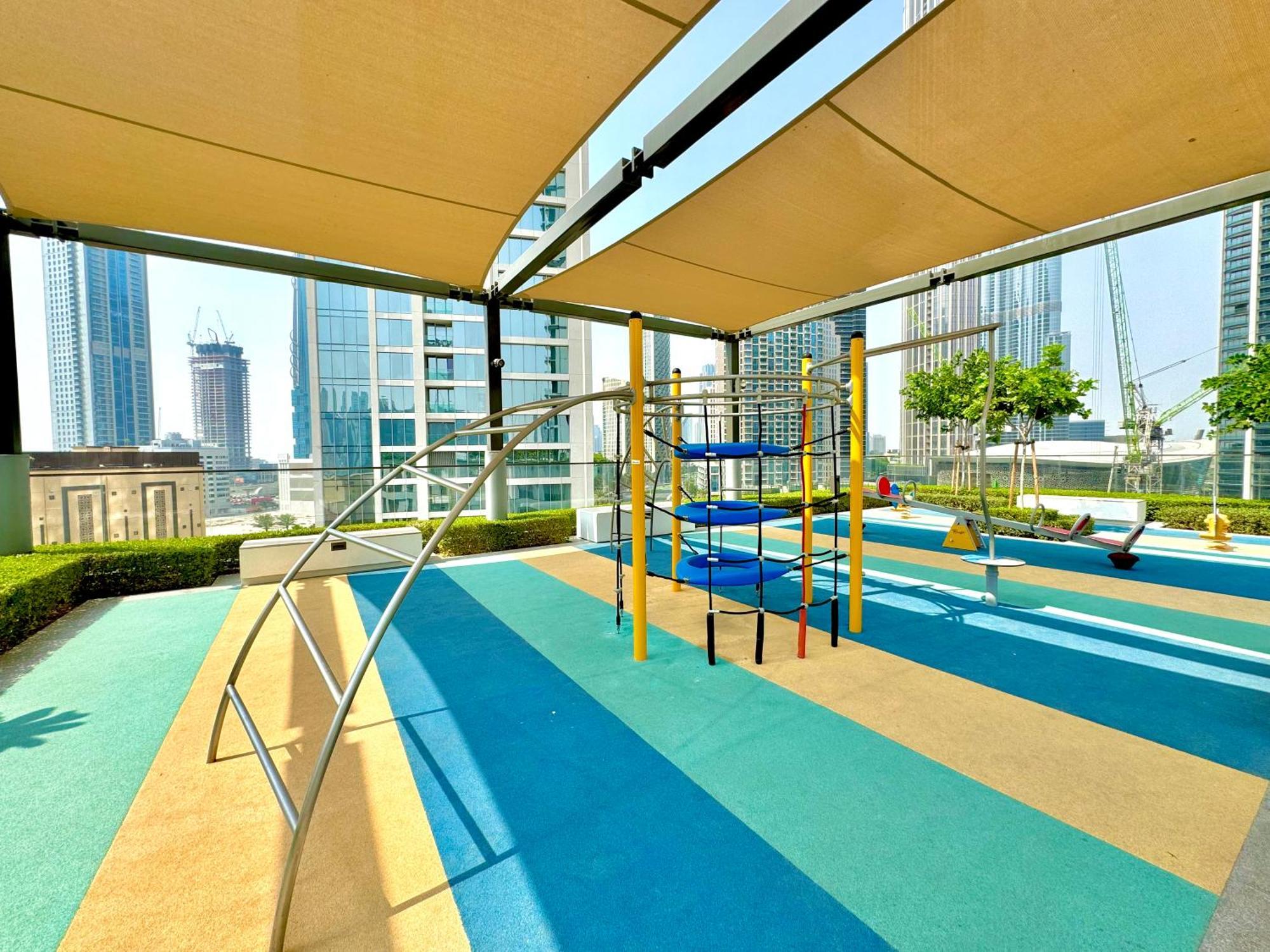Modern 2br Near Mall & Burj Khalif Vakantiehuis