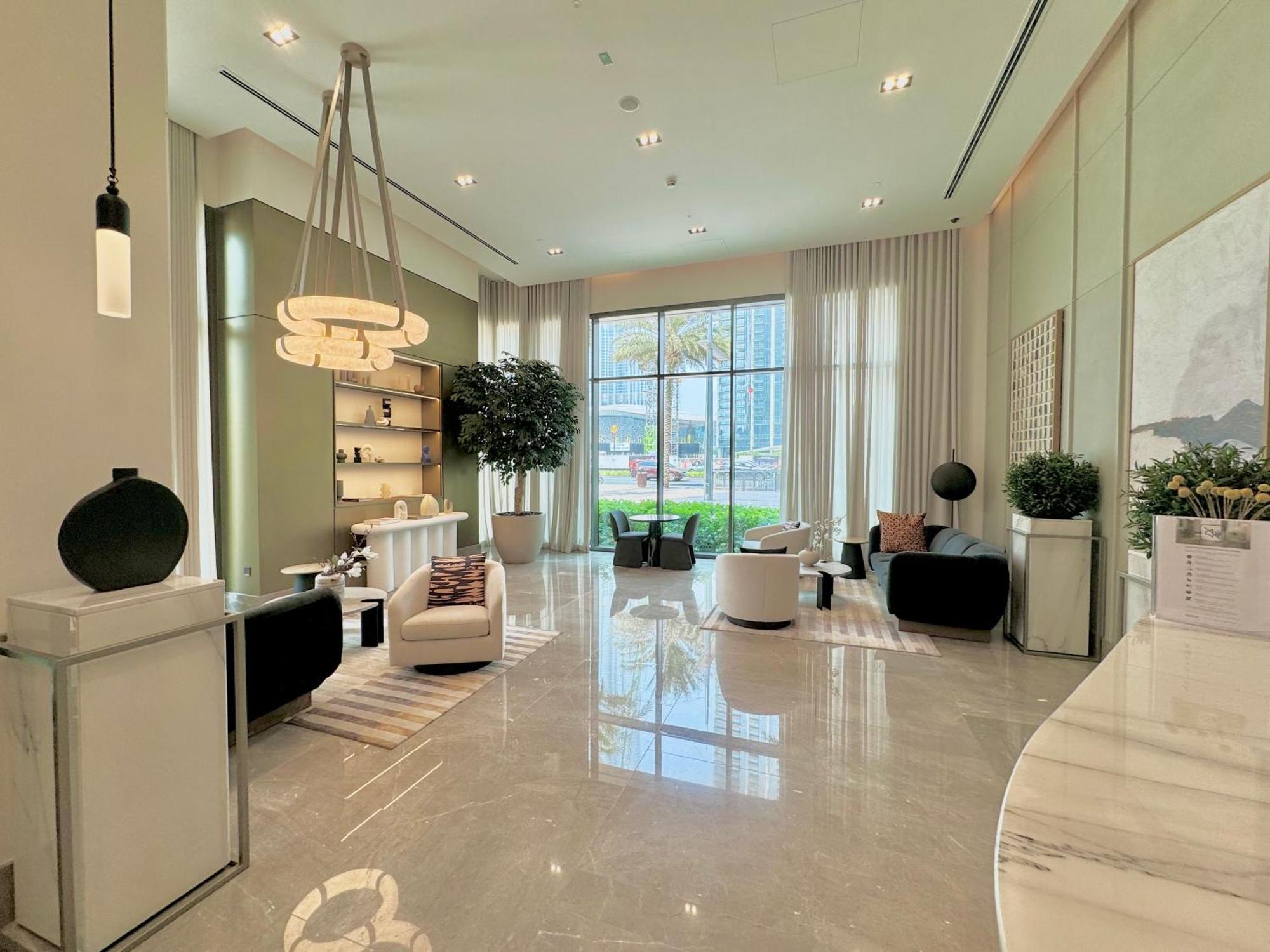 Modern 2br Near Mall & Burj Khalif Vakantiehuis
